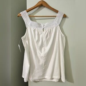 NWT OLD NAVY 💯 cotton sleeveless top with polyester lace knit straps women’s L